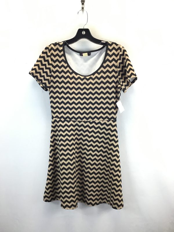 Dress Casual Short By Annabelle In Black & Tan, Size: M on Sale