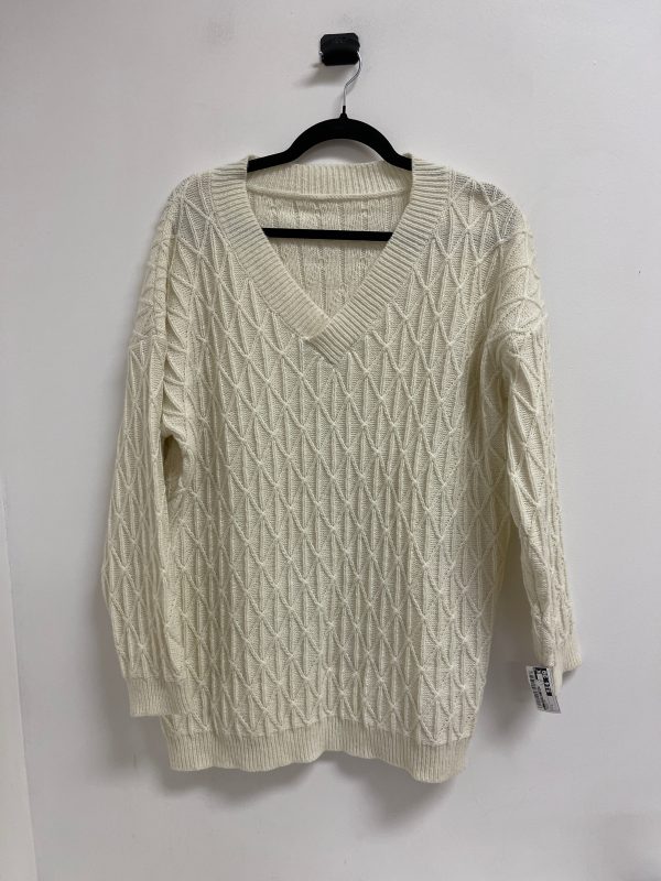 Sweater By Clothes Mentor In Cream, Size: L Online Hot Sale