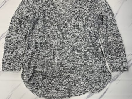 Sweater By Wooden Ships In Grey, Size: M Fashion