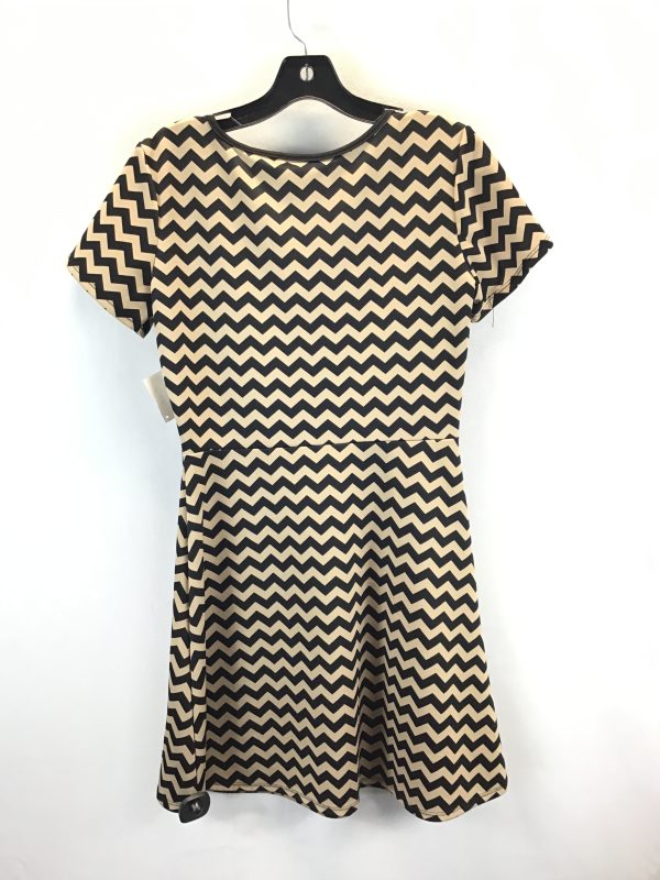 Dress Casual Short By Annabelle In Black & Tan, Size: M on Sale