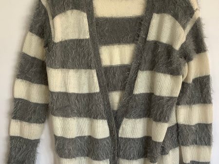 Sweater By Mumu In Grey, Size: S Cheap