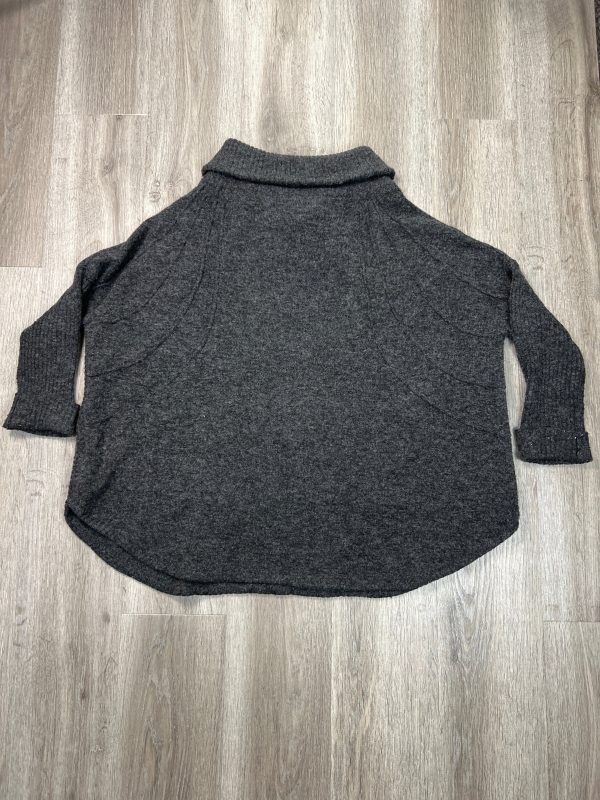 Sweater By CULTURE  In Grey, Size: L on Sale